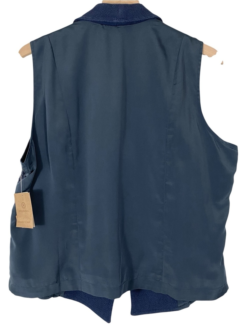 Coldwater Creek Womens Vest Size XL Embroidered Patchwork Artsy Navy Blue $69 - Picture 2 of 14